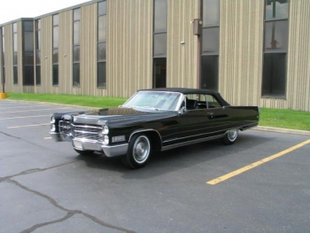 1966_Cadillac_Eldorado_Convertible_CID1960 (1).jpg