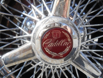 1984CadillacFleetwood Brougham (7).jpg