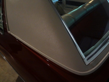 1971 Cadillac Coupe DeVille JG C1267 (59).jpg