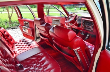 1990 Cad Fleetwood Brougham - c1270 (10).jpg
