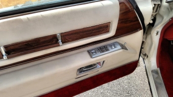 1976 Cadillac Eldorado Bicentennial C1282 (59).jpg