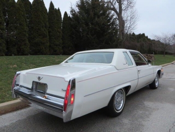 1979 Cadillac Coupe DeVille C1290 Ext (1).jpg