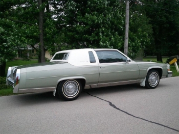 1985 Cadillad Eldorado Brougham C1295 (1).jpg