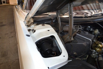 1976 Cadillac Eldorado ConvetibleC1299(23).jpg
