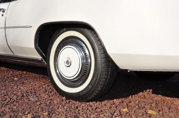 1976 Cadillac Eldorado ConvertibleBicentennial(C1314)-EXD (19).jpg