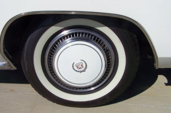 1976 Cadillac Eldorado ConvertibleBicentennial(C1314)-EXD (25).jpg