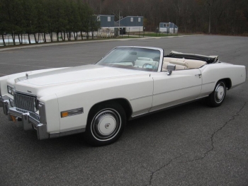 1976 Cadillac Eldorado ConvertibleBicentennial(C1314)-EXT (35).jpg