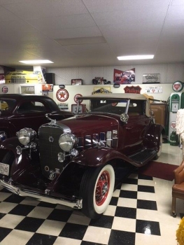 1932 Cadillac Roadster C1316-Ext 01.jpg