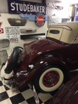 1932 Cadillac Roadster C1316-Ext 02.jpg
