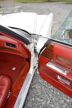 1976 Cadillac Eldorado Convertible C1332-Int 24.jpg