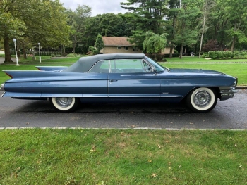 1961 Cadillac 62 Series Convertible C1342-Ext 2.jpg