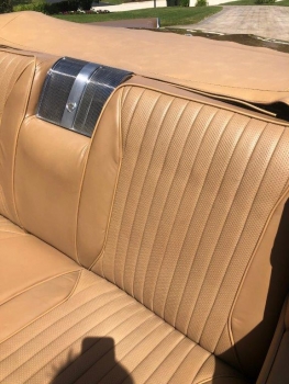 1965 Cadillac Fleetwood Eldorado Covertible C1352-Int 9.jpg