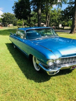 1960 Cadillac 62 Series Flat Top C1354-Ext (1).jpg