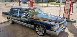1990 Cadillac Brougham (2).jpg